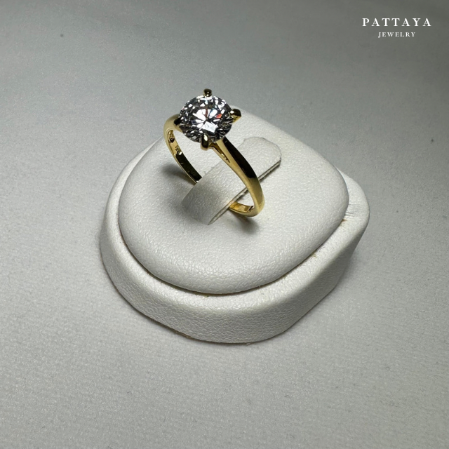 แหวน เพชรเม็ดเดียวเพชรสวิส